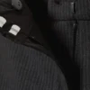 Pantalones de traje de corte holgado y cintura baja – Gris oscuro a rayas Pantalones de traje de corte holgado y cintura baja – Gris oscuro a rayas