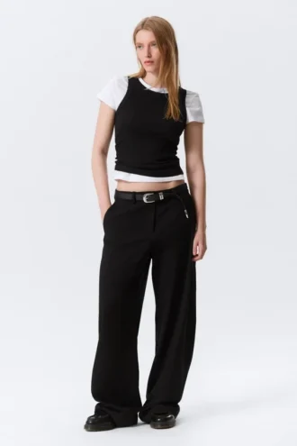 Pantalones de traje de corte holgado y cintura baja – Negro