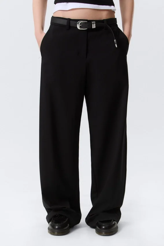 Pantalones de traje de corte holgado y cintura baja – Negro Pantalones de traje de corte holgado y cintura baja – Negro