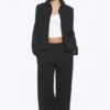 Pantalones de traje de corte holgado y cintura baja – Negro a rayas Pantalones de traje de corte holgado y cintura baja – Negro a rayas