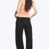 Pantalones de traje de corte holgado y pernera Barrel – Negro