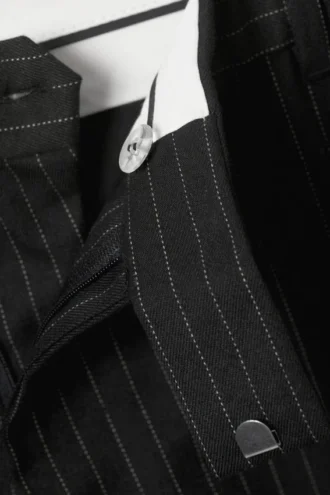 Pantalones de traje de rayas finas de corte holgado – Rayas finas negras
