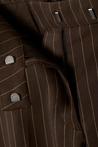 Pantalones de traje de talle bajo – Rayas diplomáticas marrones