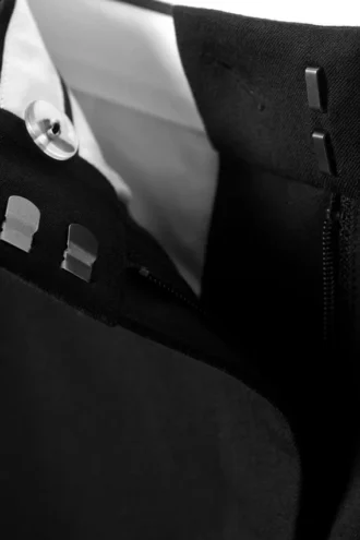 Pantalones de traje de talle bajo y pierna ancha con pliegues – Negro