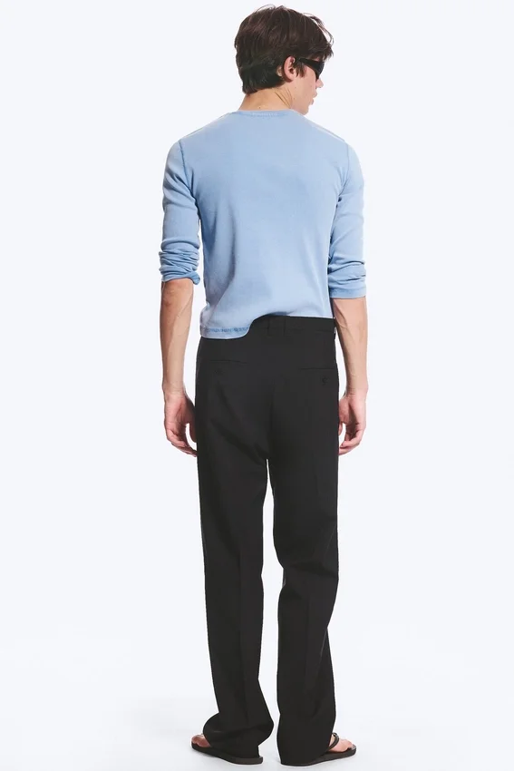 Pantalones de traje holgados de Alessi – Negro Pantalones de traje holgados de Alessi – Negro