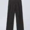 Pantalones de traje holgados de lino Uno – Rayas diplomáticas negras Pantalones de traje holgados de lino Uno – Rayas diplomáticas negras