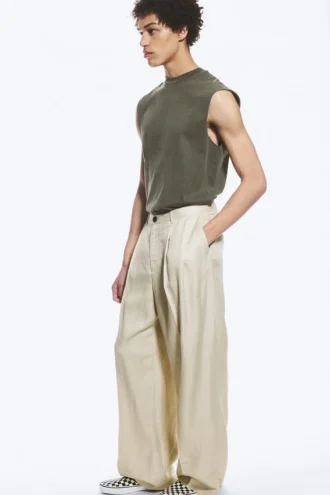 Pantalones de traje holgados de mezcla de lino Nate – Beige claro apagado Pantalones de traje holgados de mezcla de lino Nate – Beige claro apagado