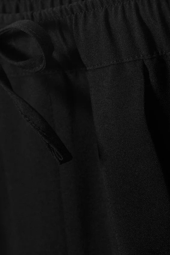Pantalones de traje holgados – Negro Pantalones de traje holgados – Negro