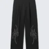 Pantalones de traje holgados Uno con bordados – Negro bordado Pantalones de traje holgados Uno con bordados – Negro bordado