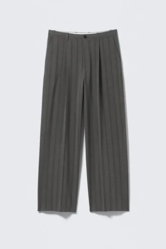 Pantalones de traje holgados Uno – Gris a rayas