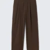 Pantalones de traje holgados Uno – Marrón oscuro Pantalones de traje holgados Uno – Marrón oscuro