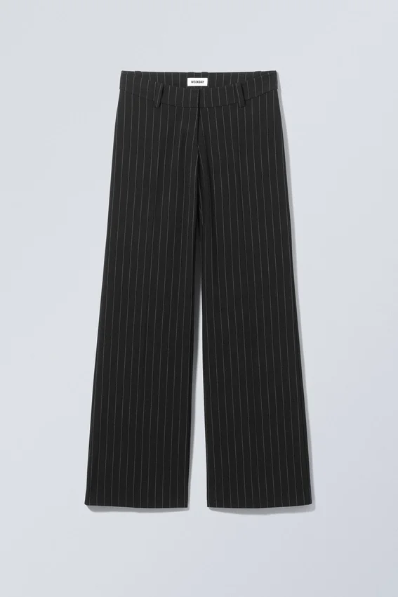 Pantalones de traje Keel de talle bajo – Rayas negras Pantalones de traje Keel de talle bajo – Rayas negras