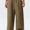 Pantalones de traje oversize – Beige Pantalones de traje oversize – Beige