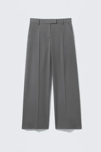Pantalones de traje plisados de cintura baja – Gris oscuro