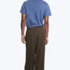 Pantalones de traje plisados de corte holgado Nate – Rayas diplomáticas marrones Pantalones de traje plisados de corte holgado Nate – Rayas diplomáticas marrones