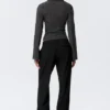 Pantalones de traje rectos de talle bajo – Negro Pantalones de traje rectos de talle bajo – Negro