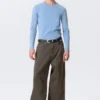 Pantalones estructurados de talle medio y corte holgado Astro Loose Baggy – Marrón oscuro Pantalones estructurados de talle medio y corte holgado Astro Loose Baggy – Marrón oscuro