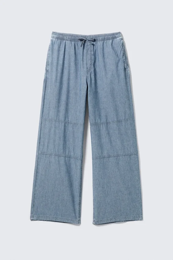 Pantalones holgados de cambray – Azul lavado Pantalones holgados de cambray – Azul lavado