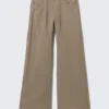 Pantalones holgados de cintura baja con efecto arrugado – Beige Pantalones holgados de cintura baja con efecto arrugado – Beige