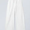 Pantalones holgados de cintura baja y lavado desgastado – Blanco Pantalones holgados de cintura baja y lavado desgastado – Blanco