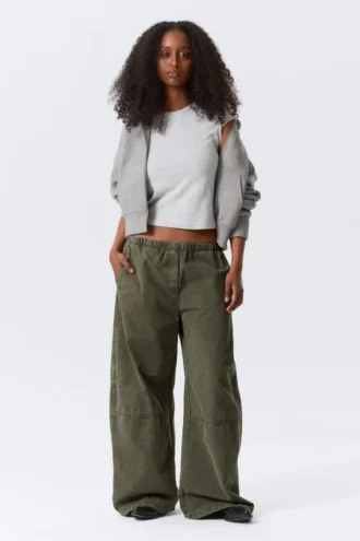 Pantalones holgados de lona lavada de talle bajo – Verde caqui oscuro lavado