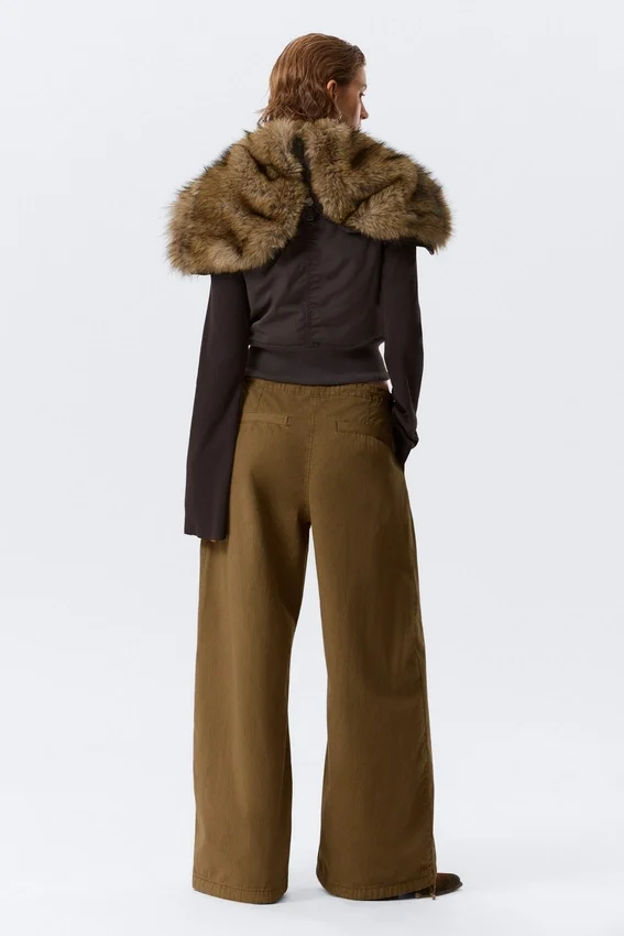 Pantalones holgados de talle bajo con tejido ripstop – Caqui oscuro Pantalones holgados de talle bajo con tejido ripstop – Caqui oscuro