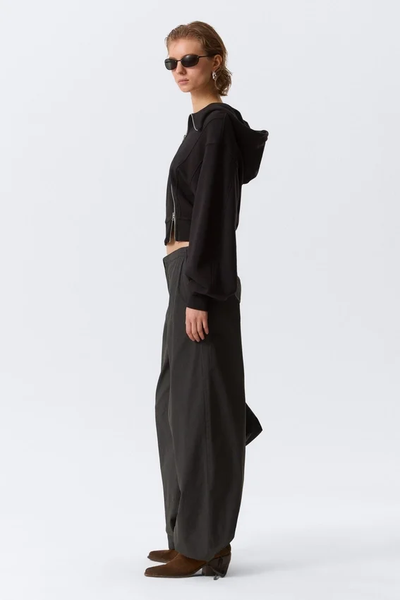 Pantalones holgados de talle bajo con tejido ripstop – Gris oscuro Pantalones holgados de talle bajo con tejido ripstop – Gris oscuro