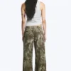 Pantalones holgados de talle bajo con tejido ripstop – Verde caqui – Camuflaje Pantalones holgados de talle bajo con tejido ripstop – Verde caqui – Camuflaje