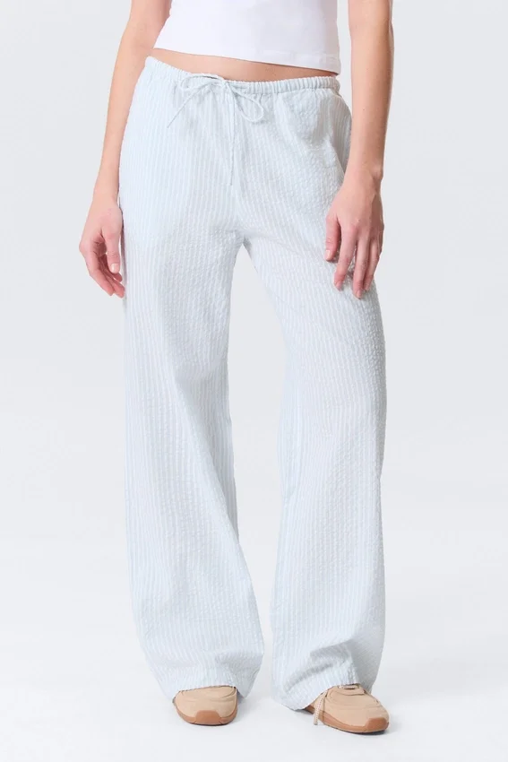 Pantalones holgados de talle bajo sin cremallera – Blanco – Rayas azules Pantalones holgados de talle bajo sin cremallera – Blanco – Rayas azules