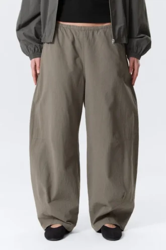 Pantalones holgados de talle bajo sin cremallera – Gris