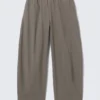 Pantalones holgados de talle bajo sin cremallera – Gris Pantalones holgados de talle bajo sin cremallera – Gris