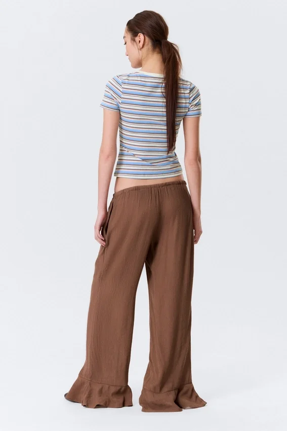 Pantalones holgados de talle medio con volantes – Marrón Pantalones holgados de talle medio con volantes – Marrón