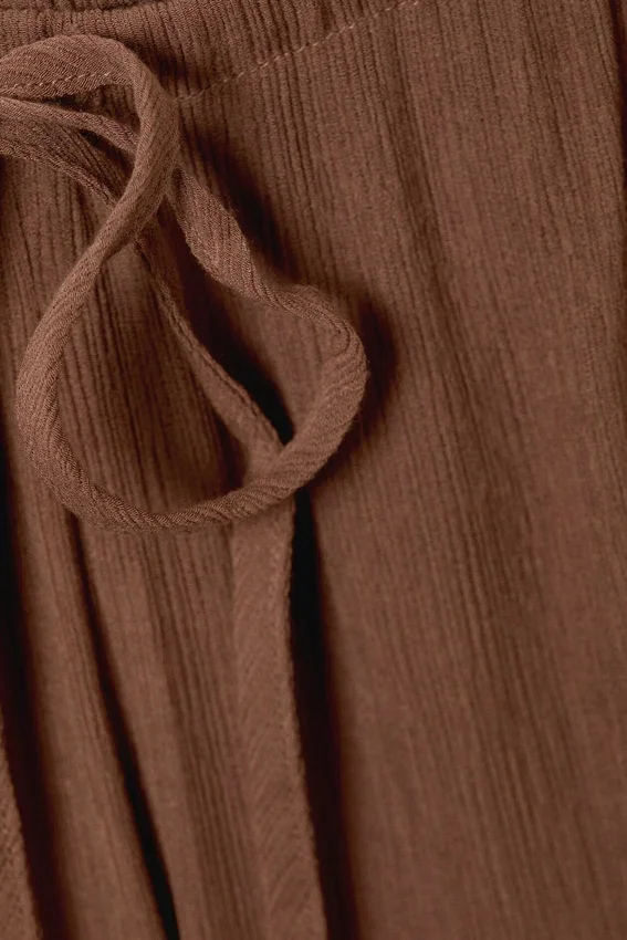 Pantalones holgados de talle medio con volantes – Marrón Pantalones holgados de talle medio con volantes – Marrón
