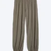 Pantalones holgados de talle medio – Gris empolvado Pantalones holgados de talle medio – Gris empolvado