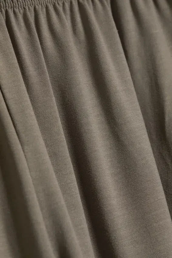 Pantalones holgados de talle medio – Gris empolvado Pantalones holgados de talle medio – Gris empolvado
