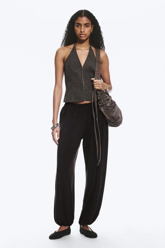 Pantalones holgados de talle medio y corte acampanado – Marrón oscuro Pantalones holgados de talle medio y corte acampanado – Marrón oscuro