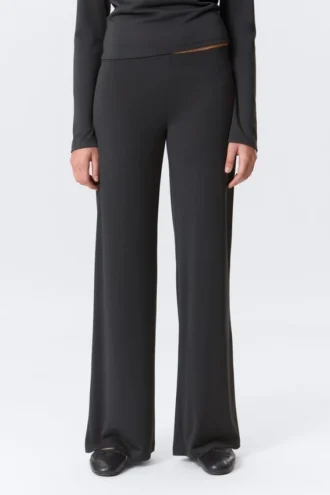 Pantalones holgados de tiro bajo y pierna ancha – Negro lavado