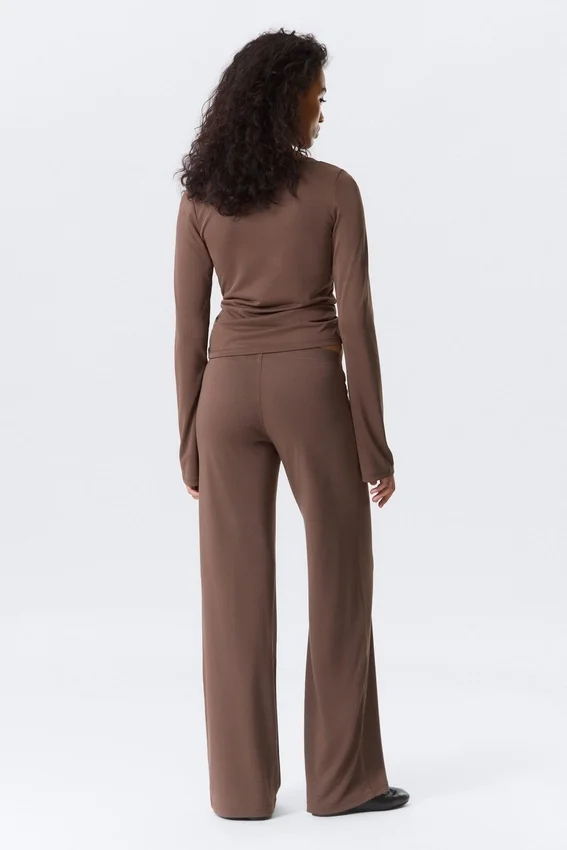 Pantalones holgados de tiro bajo y pierna ancha – Washed Mole Pantalones holgados de tiro bajo y pierna ancha – Washed Mole
