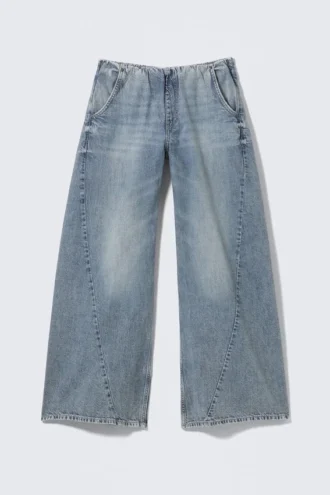 Pantalones joggers de denim de talle bajo y corte holgado – Azul desgastado – Azul medio