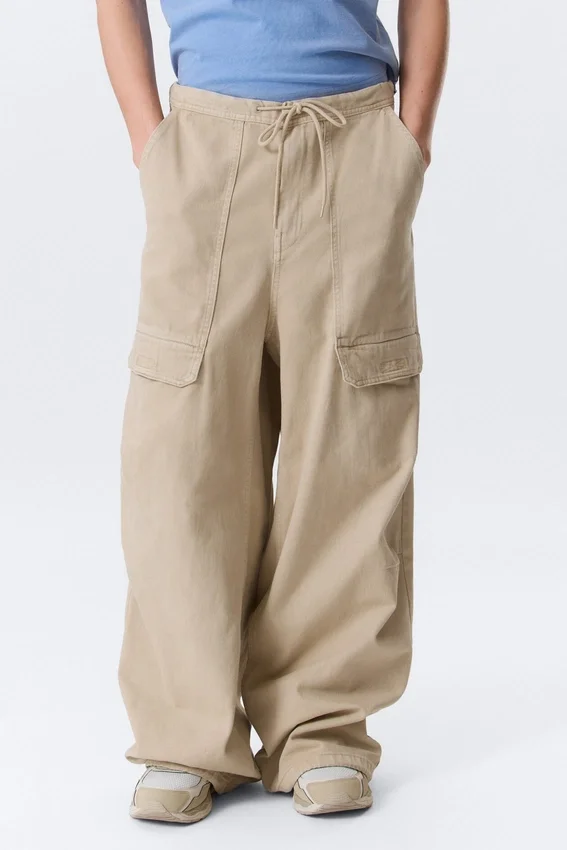 Pantalones Rael Kade Parachute – Beige claro Pantalones Rael Kade Parachute – Beige claro