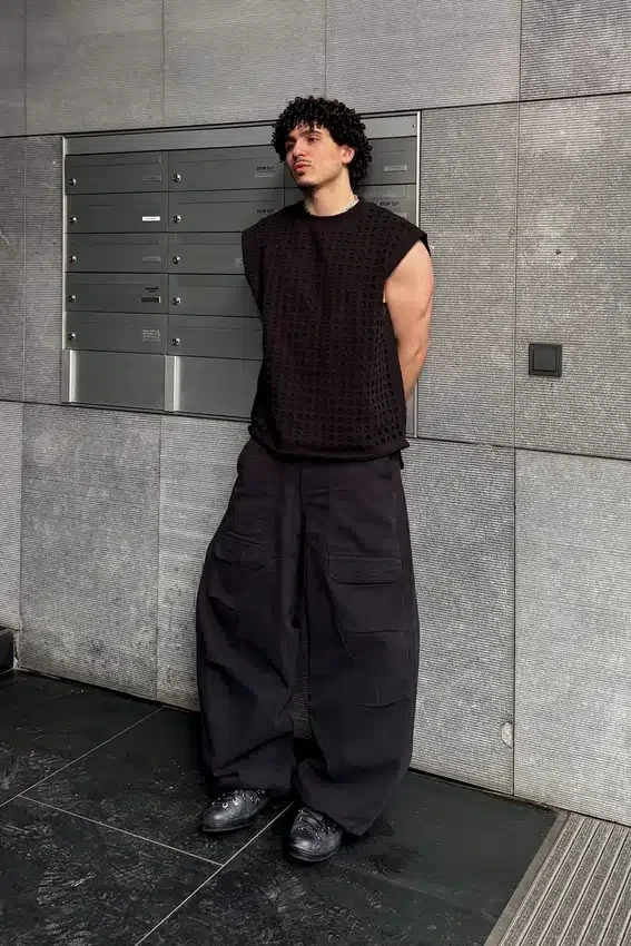 Pantalones Rael Kade Parachute – Negro Pantalones Rael Kade Parachute – Negro