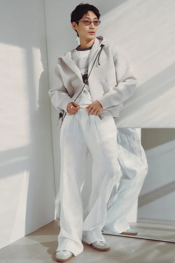 Pantalones rectos de corte holgado Adler en mezcla de lino – Blanco Pantalones rectos de corte holgado Adler en mezcla de lino – Blanco