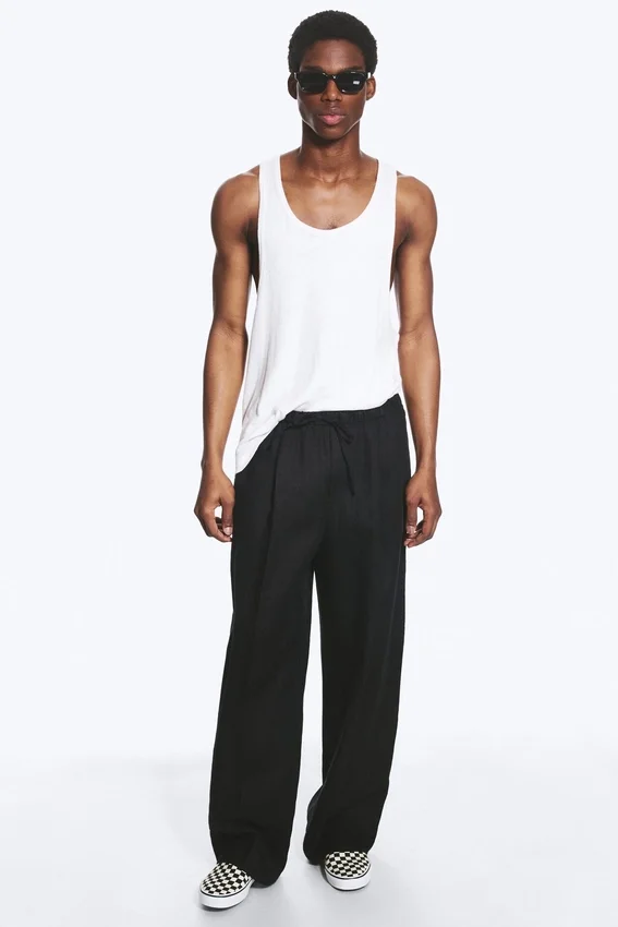 Pantalones rectos de corte holgado de mezcla de lino Adler – Negro Pantalones rectos de corte holgado de mezcla de lino Adler – Negro