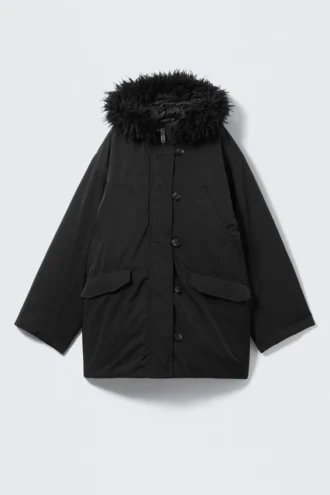 Parka bomber acolchada con ribete de piel sintética – Negro