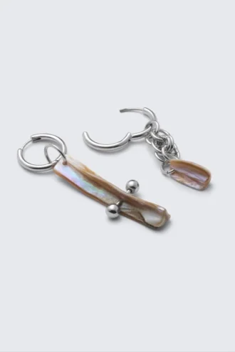 Pendientes con colgante de concha – Plata Pendientes con colgante de concha – Plata