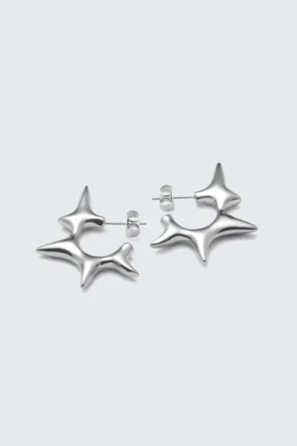 Pendientes de aro con puntas – Color plateado