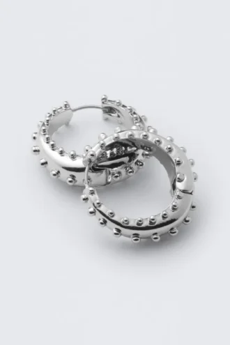 Pendientes de aro con puntos – Plata