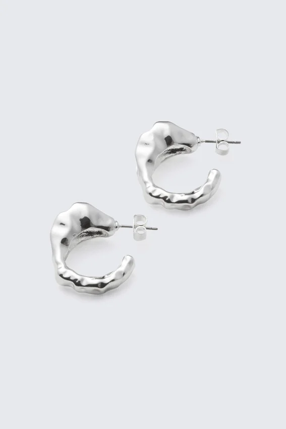 Pendientes de aro irregulares – Plata Pendientes de aro irregulares – Plata