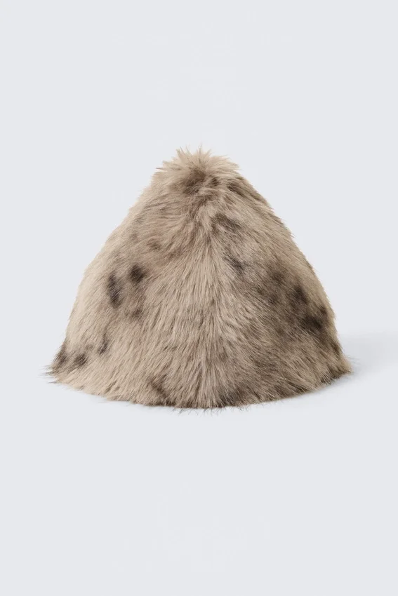 Sombrero cónico de piel sintética – Beige Sombrero cónico de piel sintética – Beige