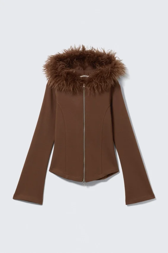 Sudadera ajustada con capucha y cremallera con ribete de piel sintética – Marrón Sudadera ajustada con capucha y cremallera con ribete de piel sintética – Marrón